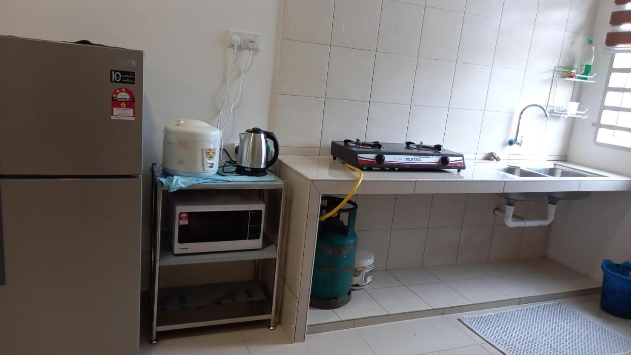 Homestay Zaki D'Gerik Esterno foto